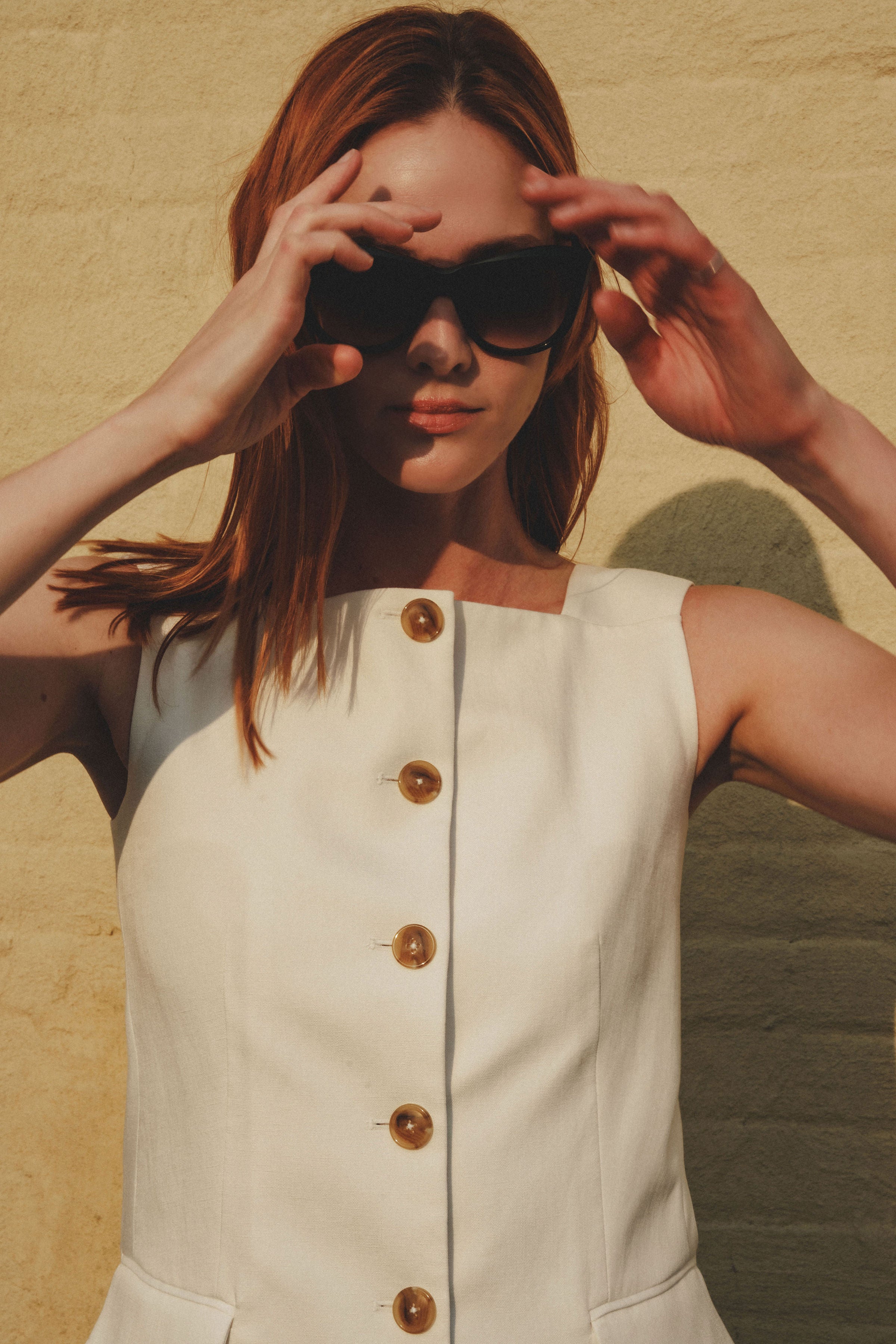 White / 0