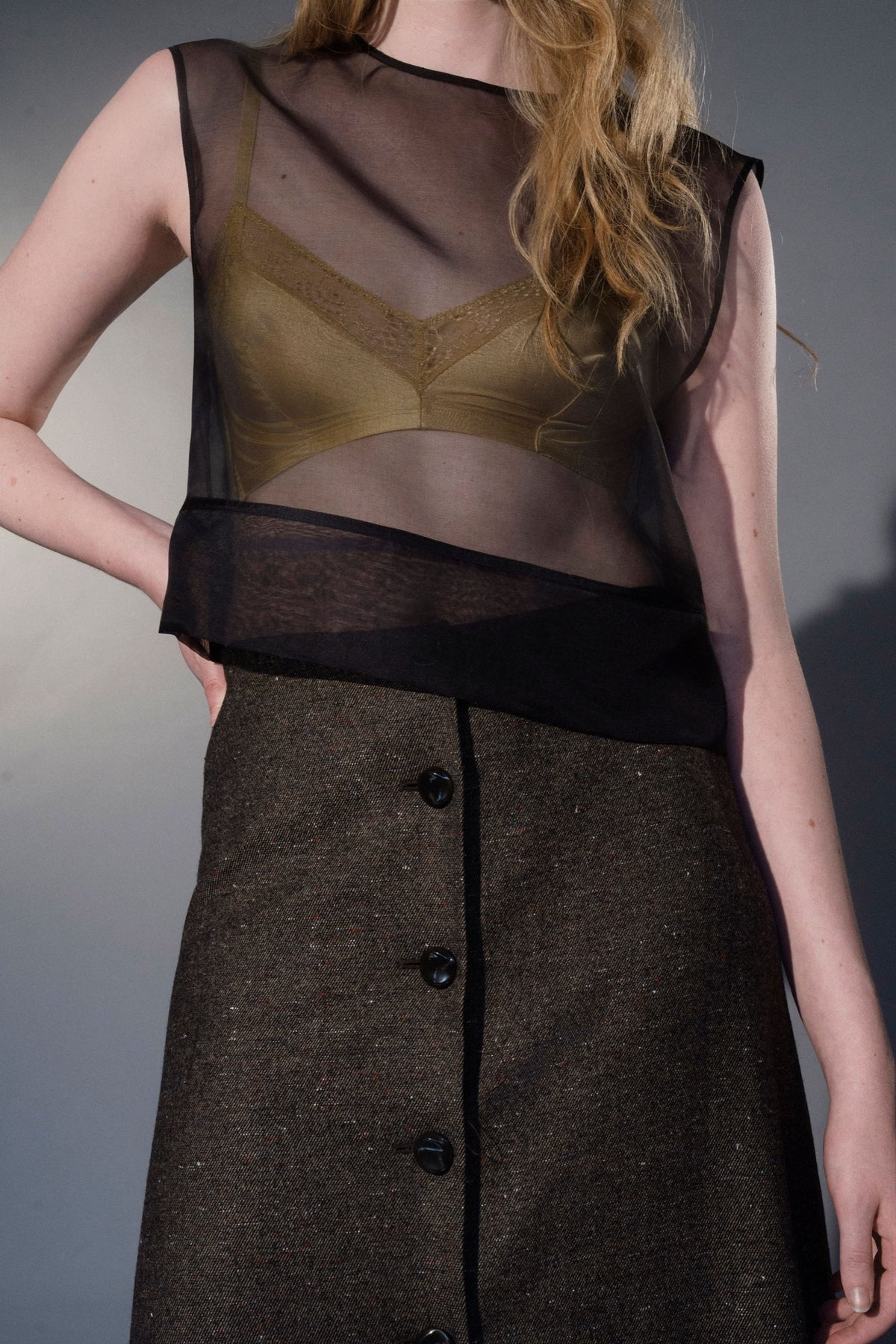 Stathe Guacaporo Skirt in Speckled Truffle — close-up front view, button front